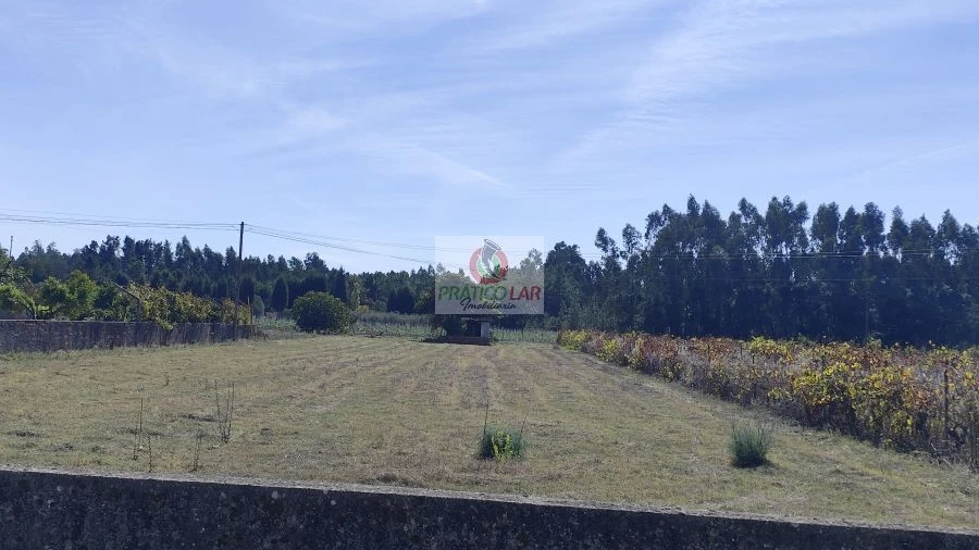 Terreno para Venda em Vilarinho do Bairro