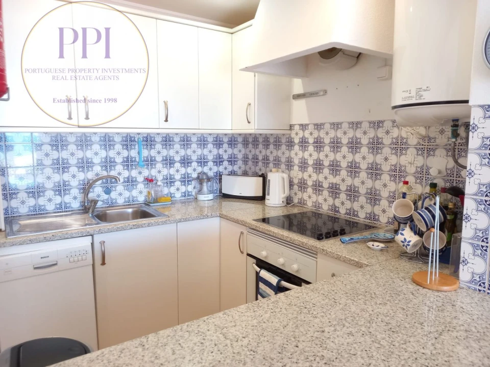 Apartamento T2 para Venda em Budens Foto 17