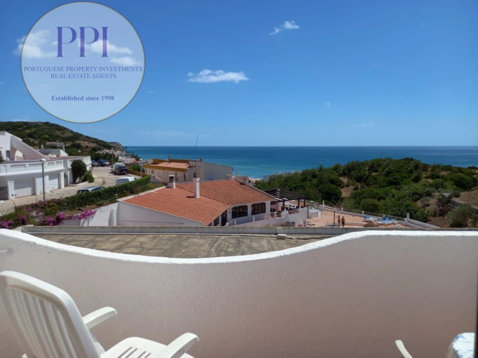 Apartamento T2 para Venda em Budens Foto 1