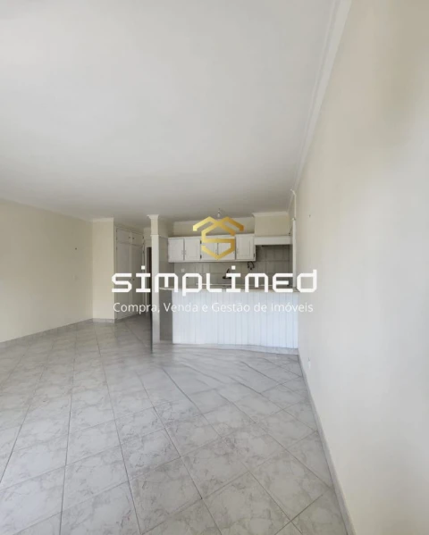 Apartamento T1 para Venda em São João das Lampas e Terrugem