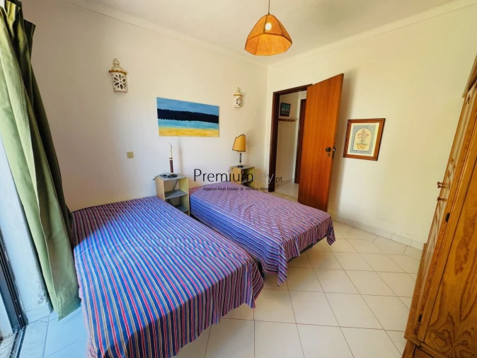 Moradia T4 para Venda em Albufeira e Olhos de Água Foto 9