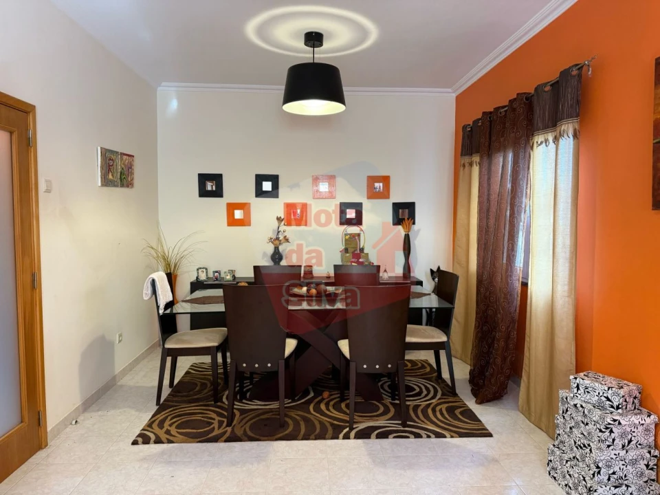 Moradia T3 para Venda em Quinta do Anjo Foto 10