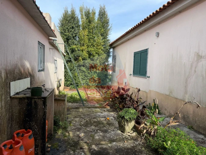 Moradia T3 para Venda em Quinta do Anjo Foto 25