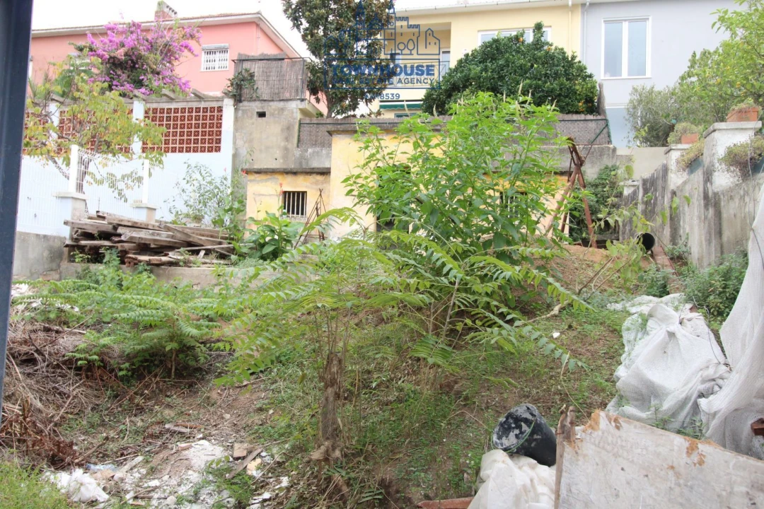 Moradia T4 para Venda em Campolide Foto 18