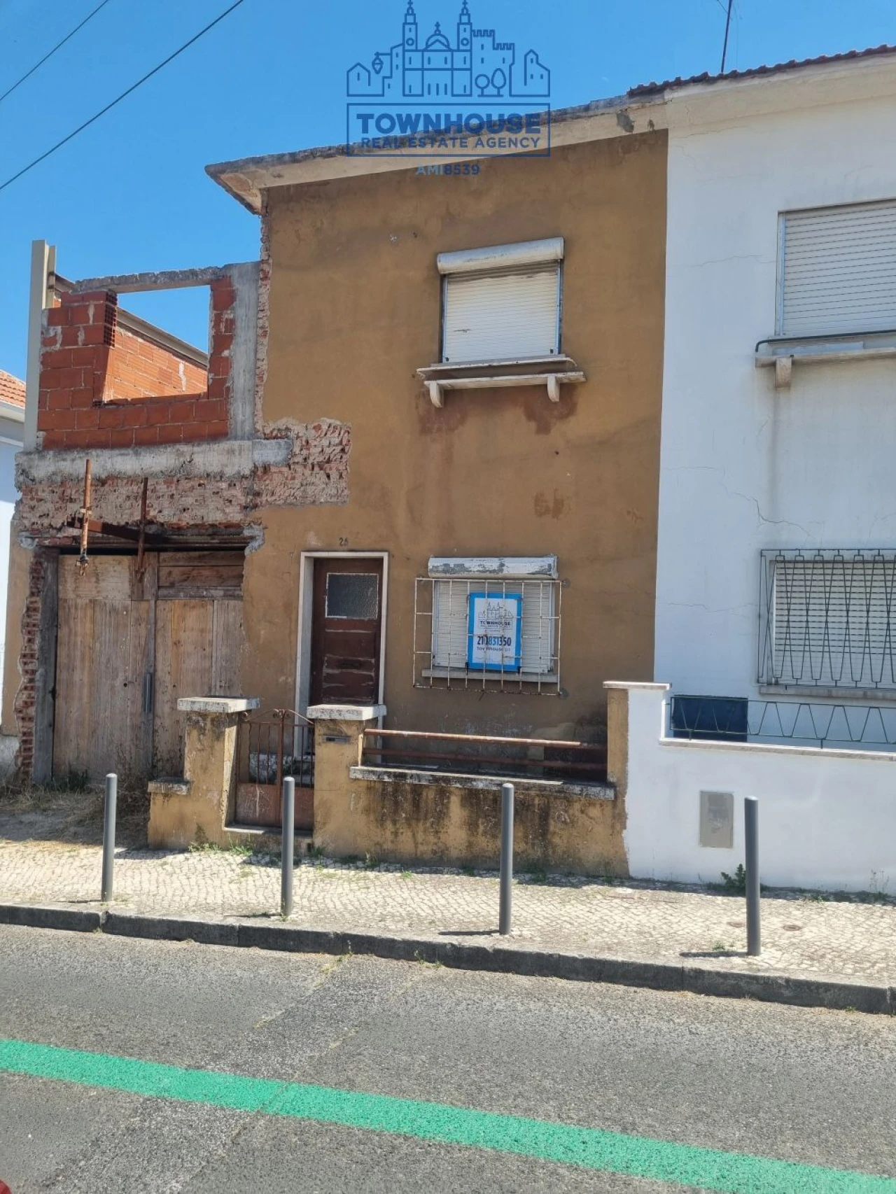 Moradia T4 para Venda em Campolide Foto 2