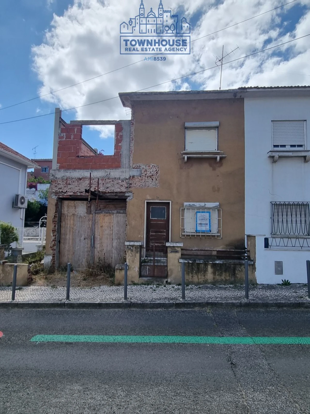 Moradia T4 para Venda em Campolide Foto 5