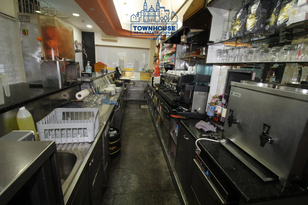 Loja para Trespasse em Pontinha e Famões Foto 3