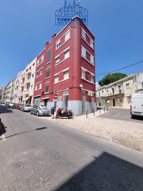 Loja para Arrendamento em Penha de França