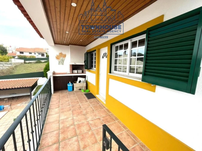 Moradia T4 para Venda em Sesimbra (Castelo) Foto 5