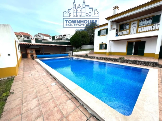 Moradia T4 para Venda em Sesimbra (Castelo) Foto 4