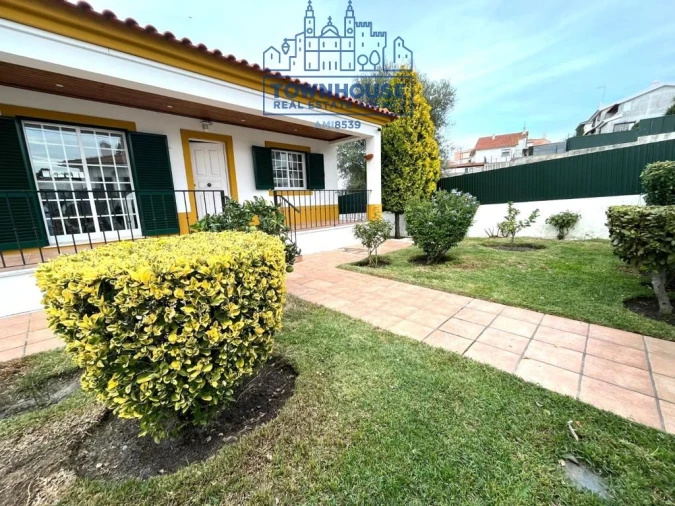 Moradia T4 para Venda em Sesimbra (Castelo) Foto 3