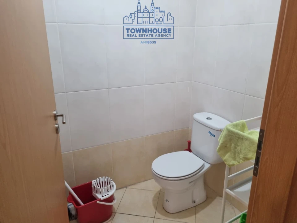 Loja para Arrendamento em Ajuda Foto 11