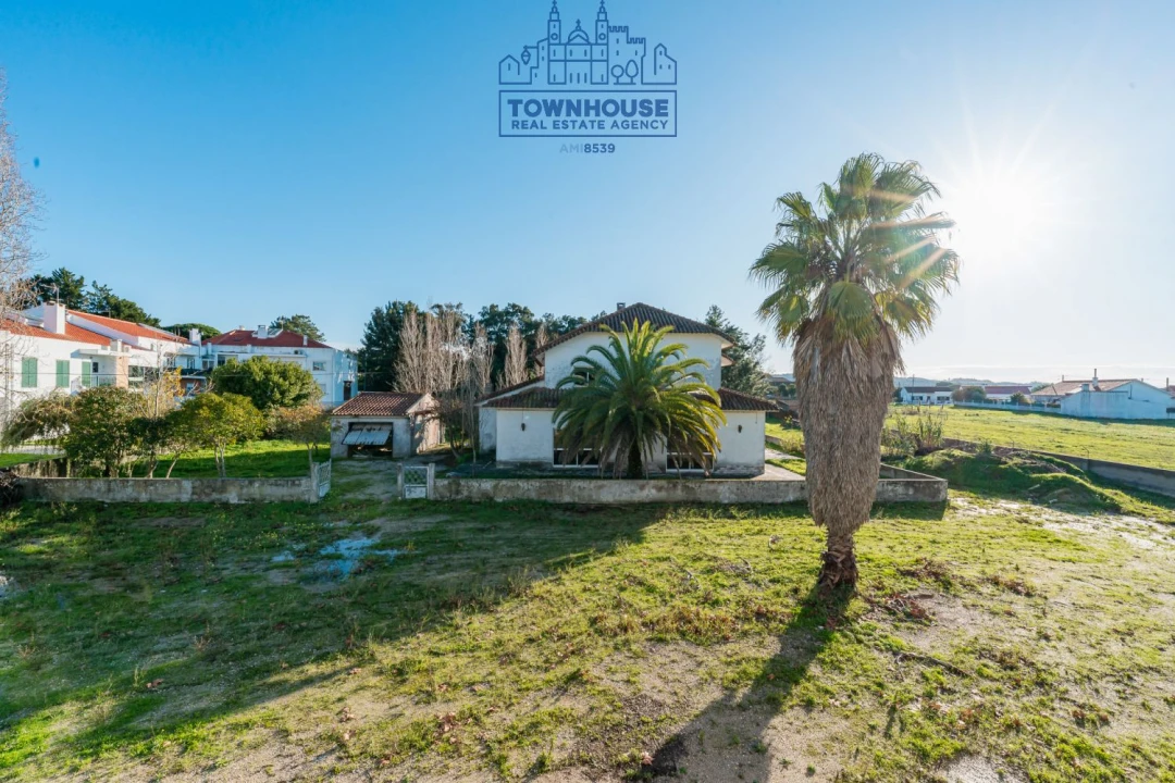 Moradia T5 para Venda em Sesimbra (Castelo) Foto 4