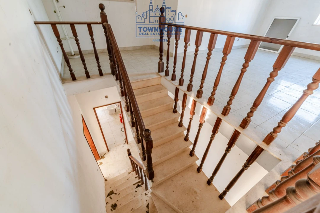 Moradia T5 para Venda em Sesimbra (Castelo) Foto 12