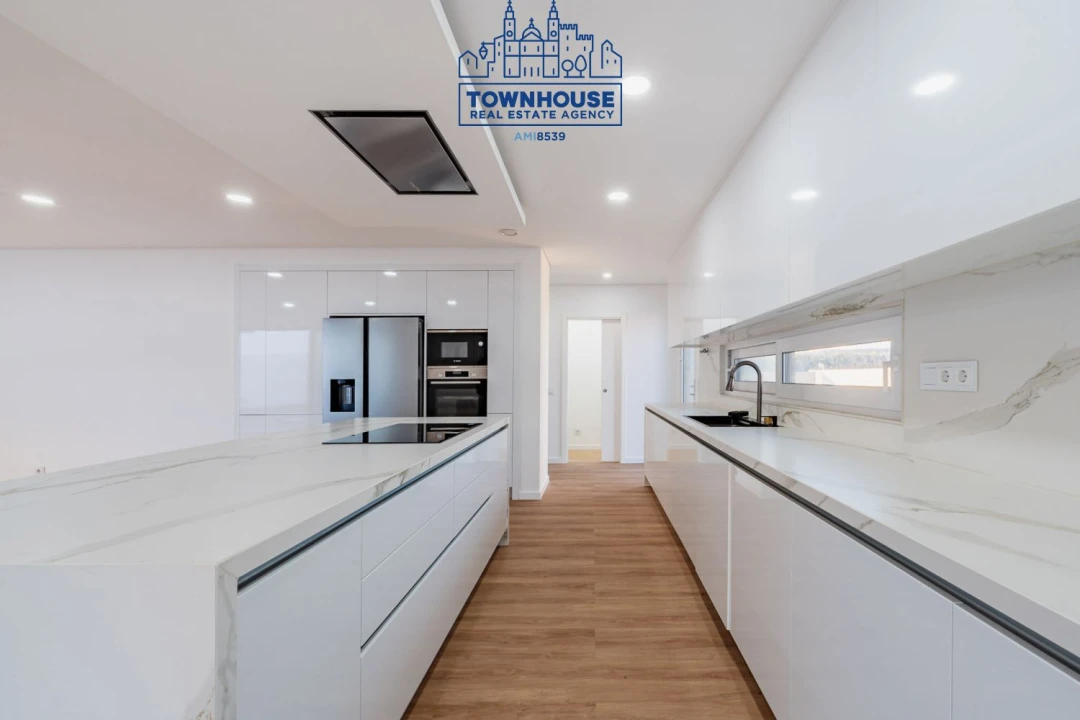 Moradia T4 para Venda em Azeitão (São Lourenço e São Simão) Foto 32