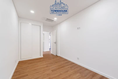 Moradia T4 para Venda em Azeitão (São Lourenço e São Simão)
