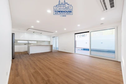 Moradia T4 para Venda em Azeitão (São Lourenço e São Simão)
