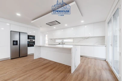 Moradia T4 para Venda em Azeitão (São Lourenço e São Simão)