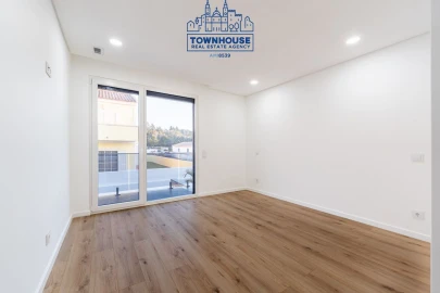 Moradia T4 para Venda em Azeitão (São Lourenço e São Simão)