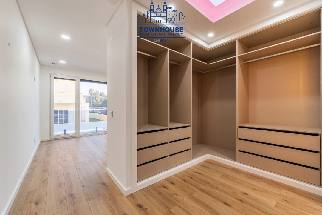 Moradia T4 para Venda em Azeitão (São Lourenço e São Simão) Foto 44