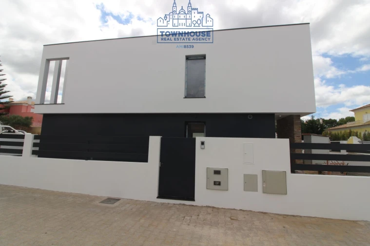 Moradia T4 para Venda em Azeitão (São Lourenço e São Simão) Foto 11