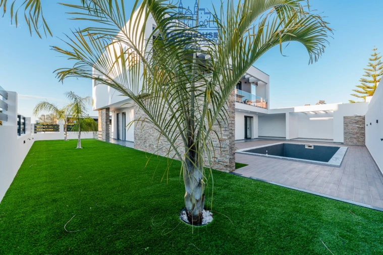 Moradia T4 para Venda em Azeitão (São Lourenço e São Simão) Foto 7