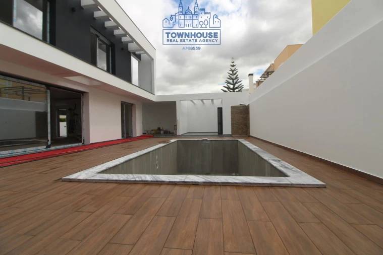 Moradia T4 para Venda em Azeitão (São Lourenço e São Simão) Foto 17