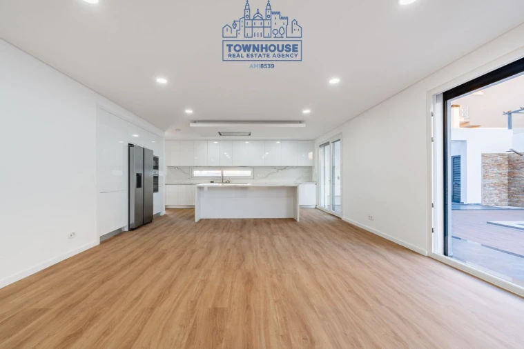 Moradia T4 para Venda em Azeitão (São Lourenço e São Simão) Foto 27