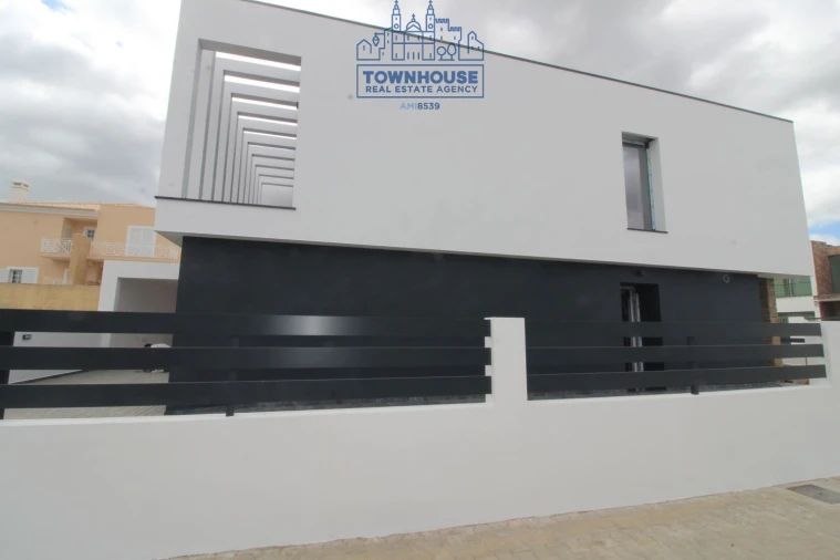 Moradia T4 para Venda em Azeitão (São Lourenço e São Simão) Foto 48