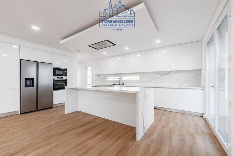 Moradia T4 para Venda em Azeitão (São Lourenço e São Simão) Foto 28