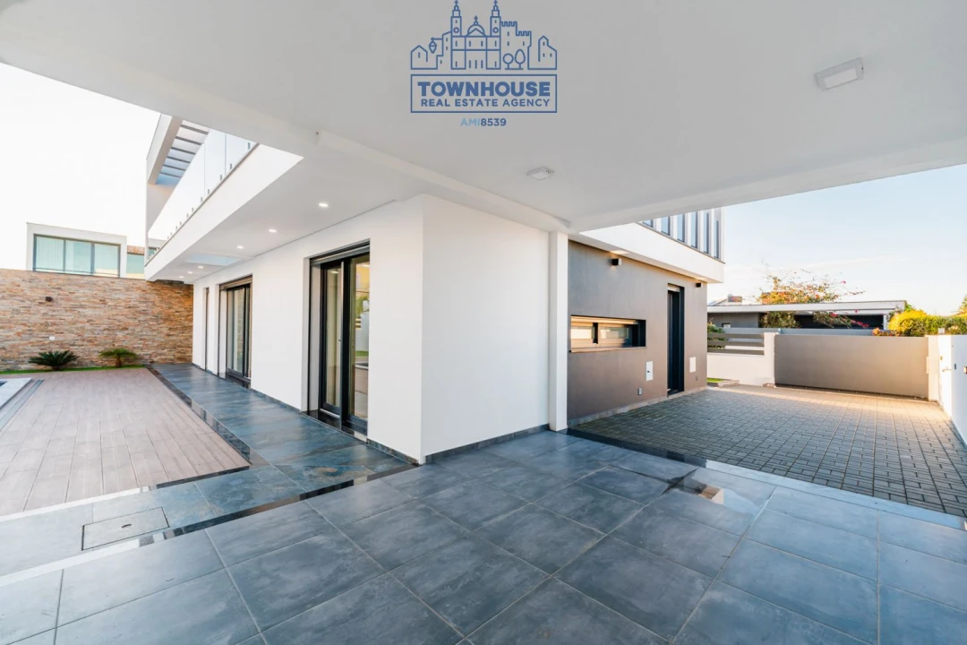 Moradia T4 para Venda em Azeitão (São Lourenço e São Simão) Foto 10