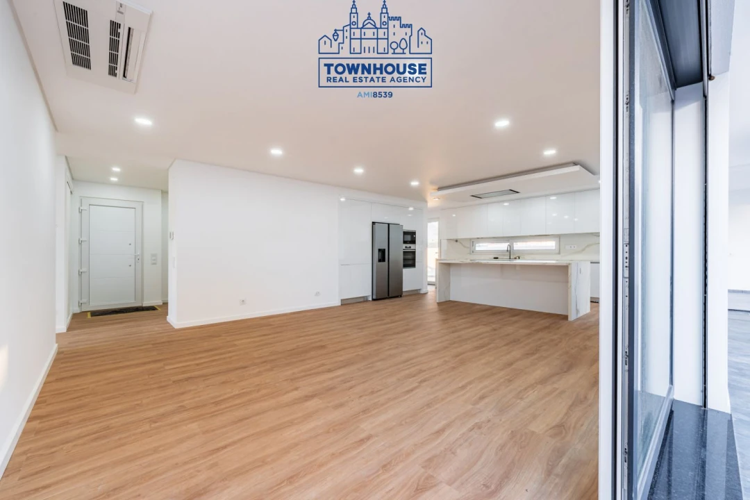 Moradia T4 para Venda em Azeitão (São Lourenço e São Simão) Foto 31