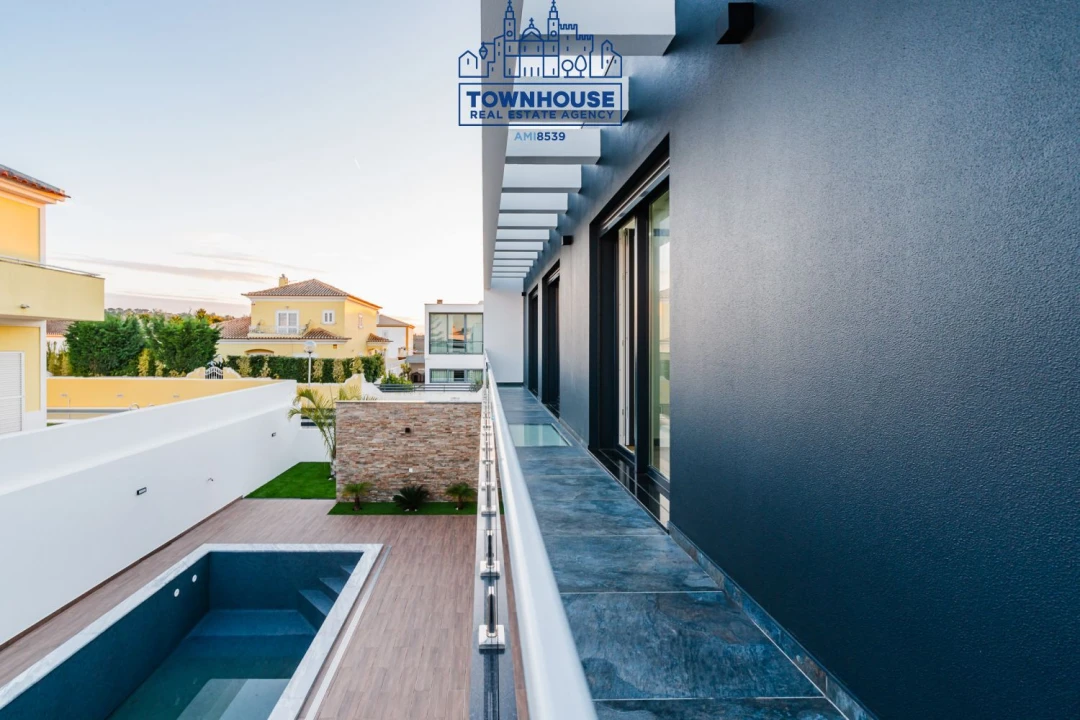 Moradia T4 para Venda em Azeitão (São Lourenço e São Simão) Foto 12