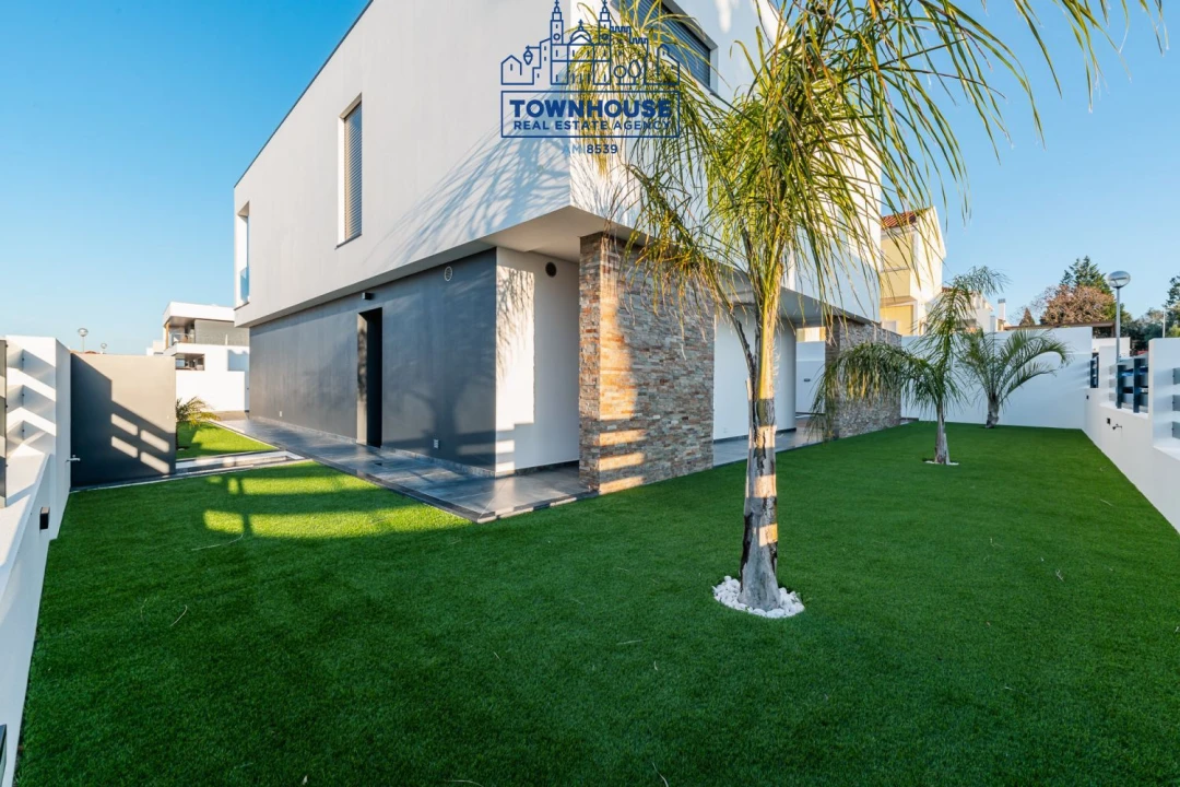 Moradia T4 para Venda em Azeitão (São Lourenço e São Simão) Foto 6