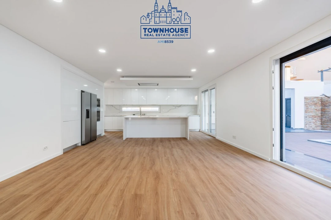 Moradia T4 para Venda em Azeitão (São Lourenço e São Simão) Foto 28