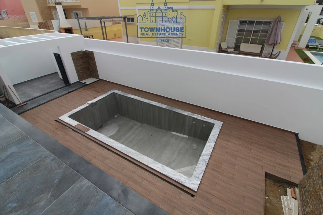 Moradia T4 para Venda em Azeitão (São Lourenço e São Simão) Foto 44