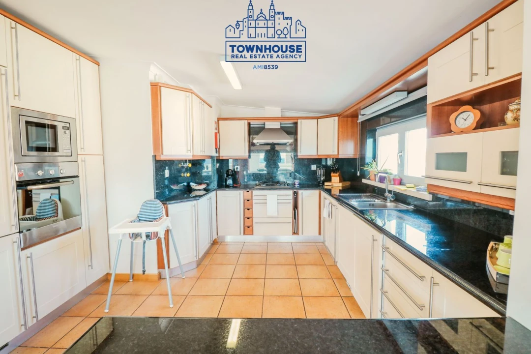 Apartamento T4 para Venda em Sesimbra (Santiago) Foto 14