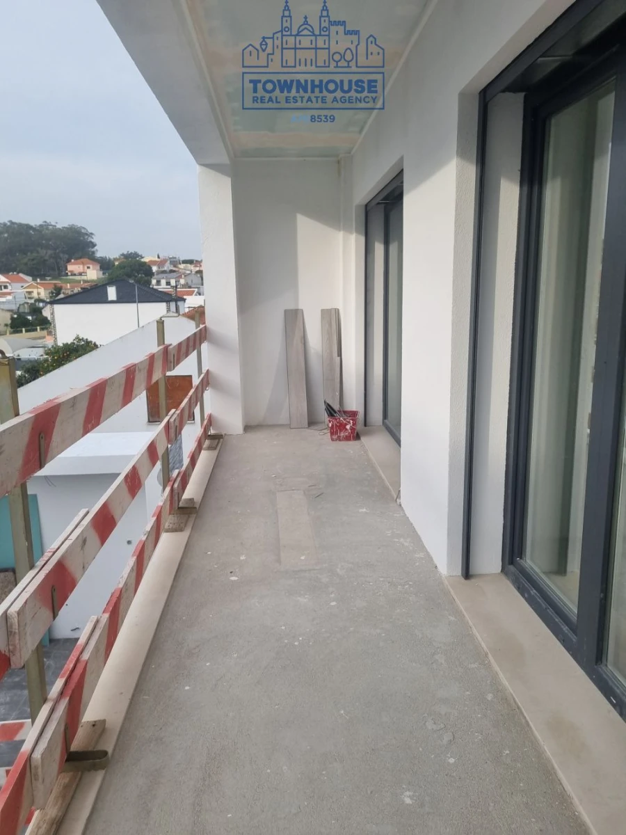 Moradia T4 para Venda em Charneca de Caparica e Sobreda Foto 33