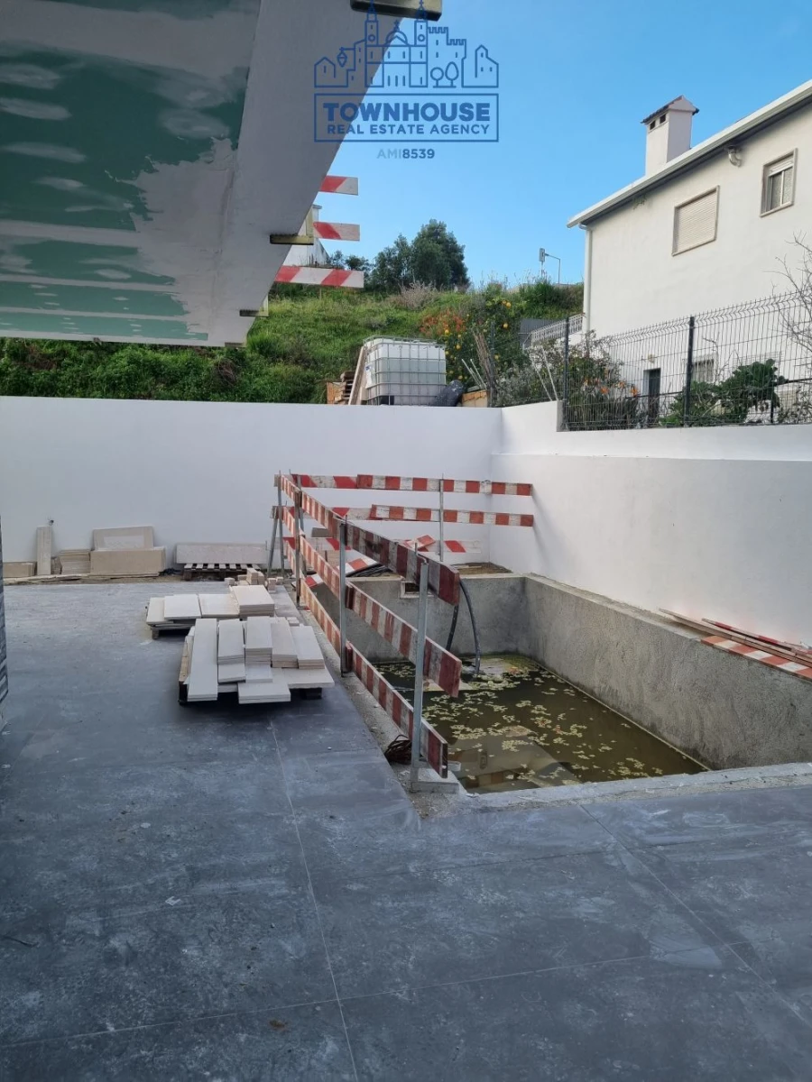 Moradia T4 para Venda em Charneca de Caparica e Sobreda Foto 15