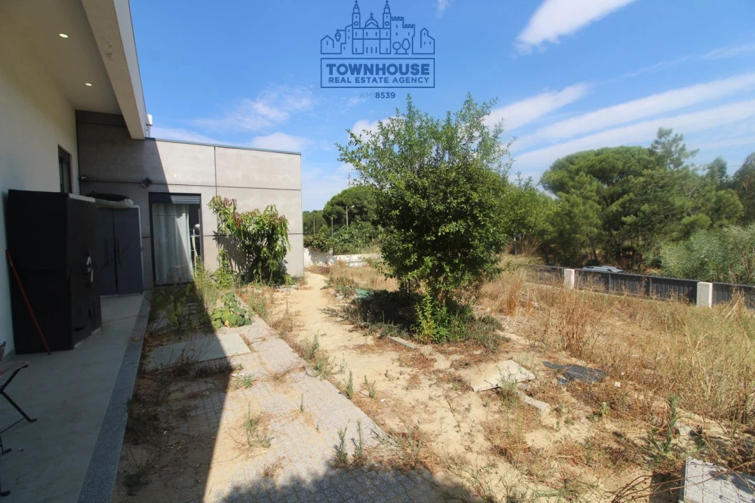 Moradia T2 para Venda em Charneca de Caparica e Sobreda Foto 29