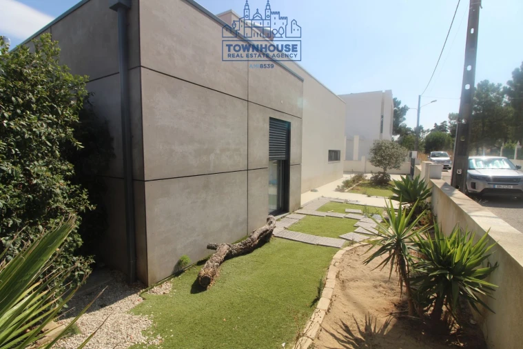 Moradia T2 para Venda em Charneca de Caparica e Sobreda Foto 6