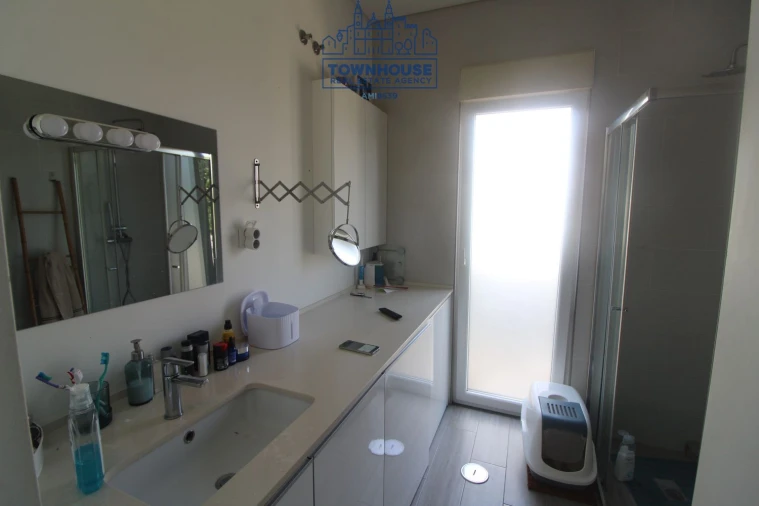 Moradia T2 para Venda em Charneca de Caparica e Sobreda Foto 11