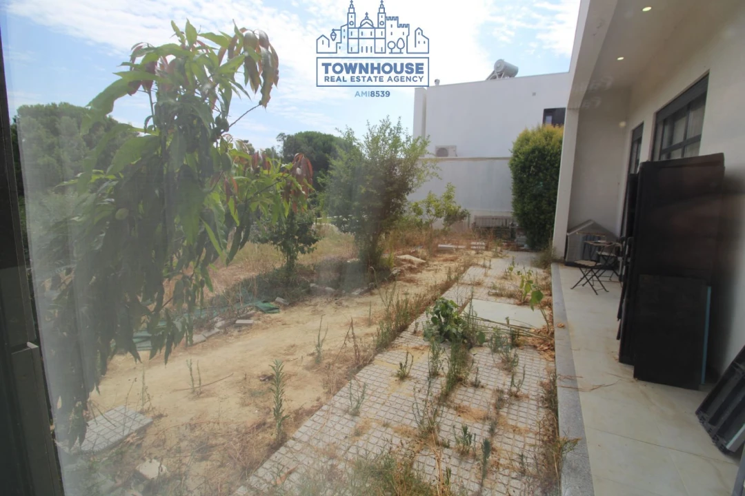 Moradia T2 para Venda em Charneca de Caparica e Sobreda Foto 16