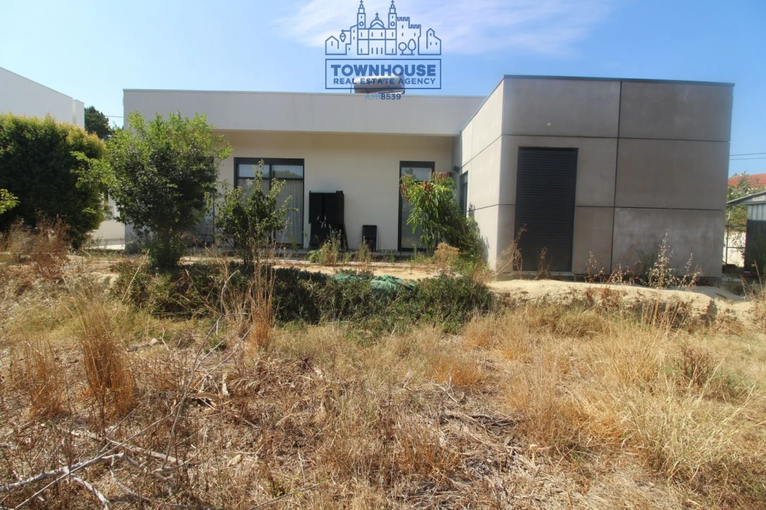 Moradia T2 para Venda em Charneca de Caparica e Sobreda Foto 8