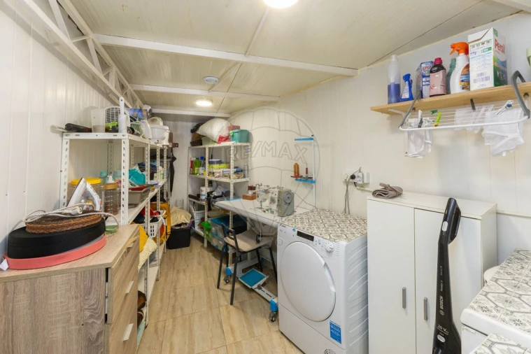 Moradia T3 para Venda em Paramos Foto 18