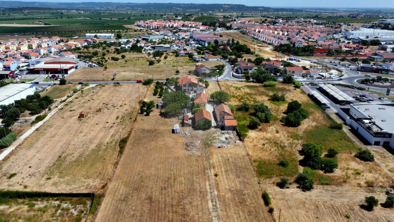 Quinta T7 para Venda em Alenquer (Santo Estêvão e Triana) Foto 2