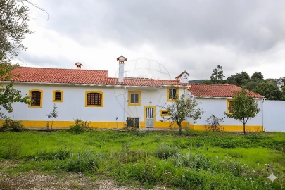Moradia T7 para Venda em Santa Maria de Marvão