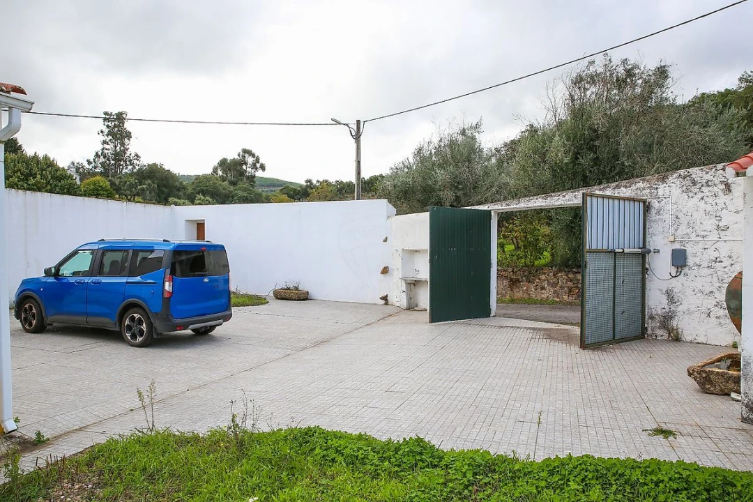 Moradia T7 para Venda em Santa Maria de Marvão Foto 11