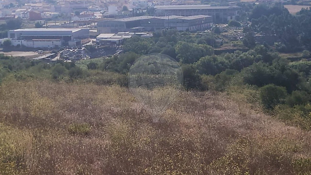 Terreno para Venda em Almargem do Bispo, Pêro Pinheiro e Montelavar Foto 2