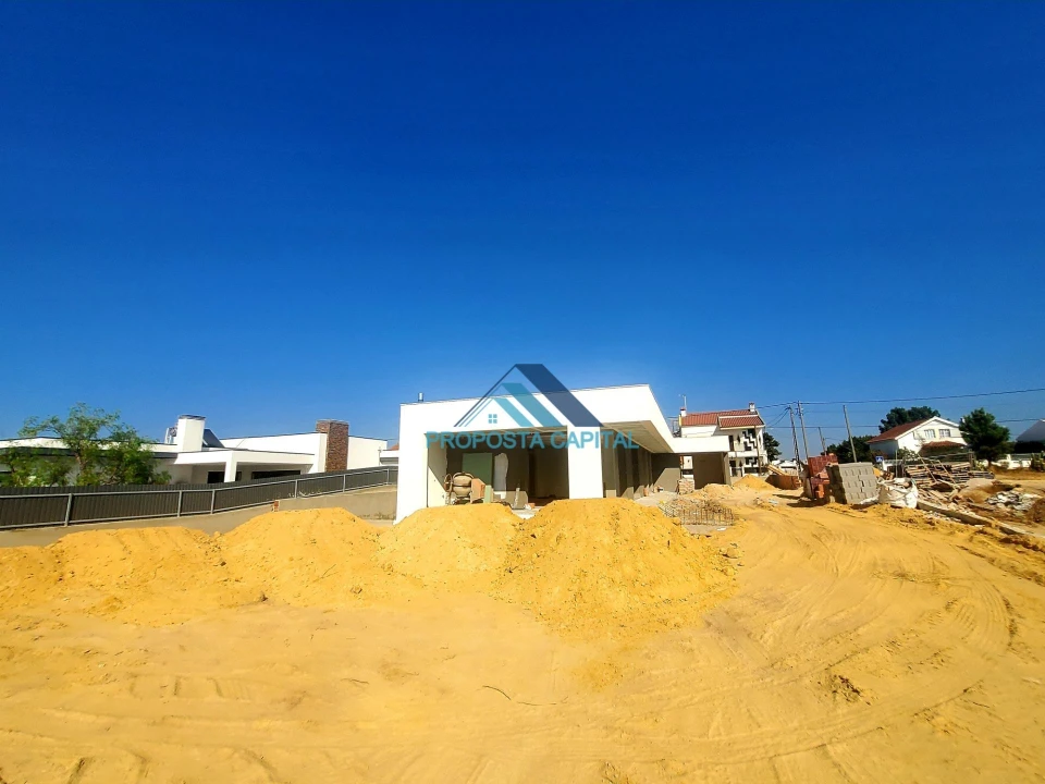 Moradia T3 para Venda em Fernao Ferro Foto 11